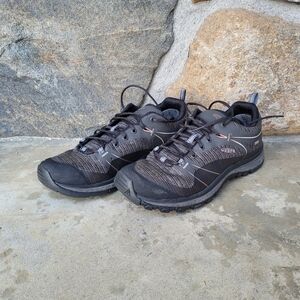 KEEN Womens Terradora Waterproof Hiking Shoe, Raven/Rose Dawn, 9 M US